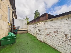 Courtyard- click for photo gallery